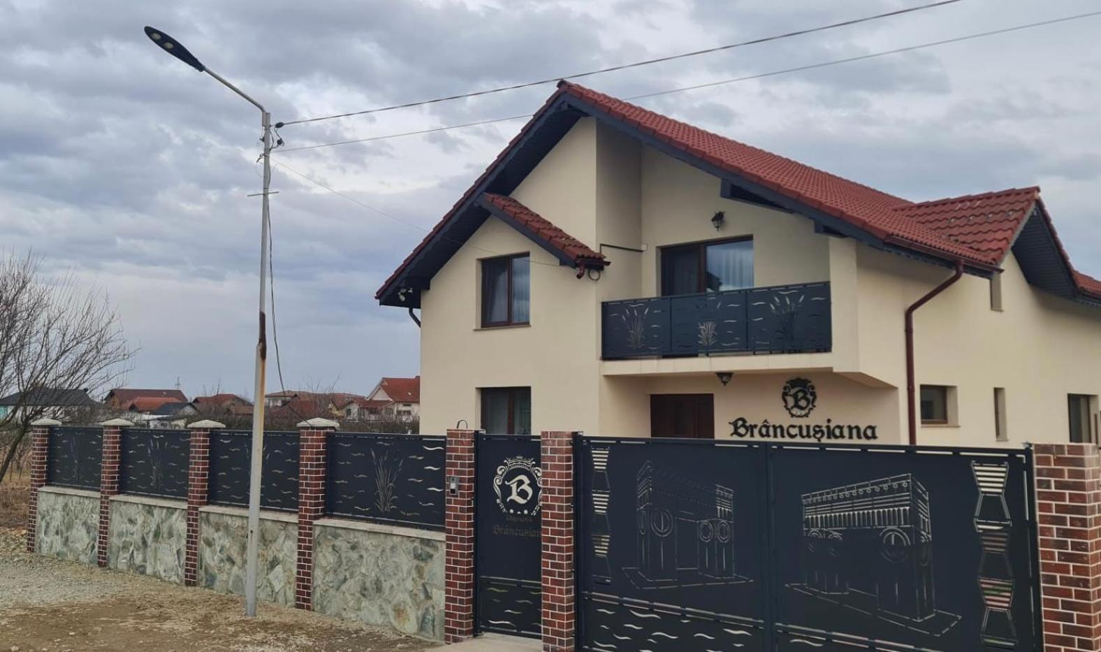 Apartament Casa Brancusiana Târgu Jiu Zewnętrze zdjęcie